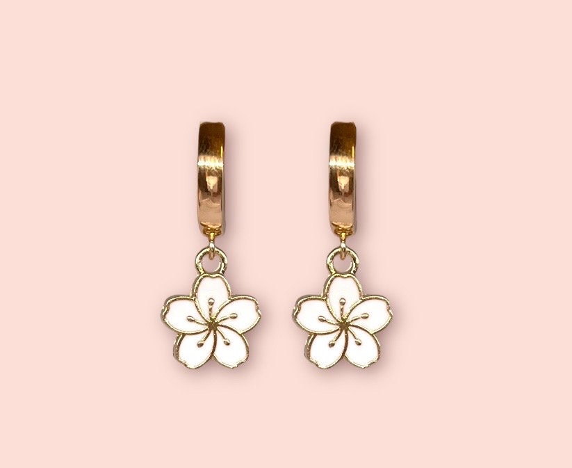 18K Gold Plated White Hibiscus Flower Huggies Hoop Earrings