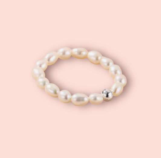 925 Sterling Silver Freshwater Pearl elasticated ring