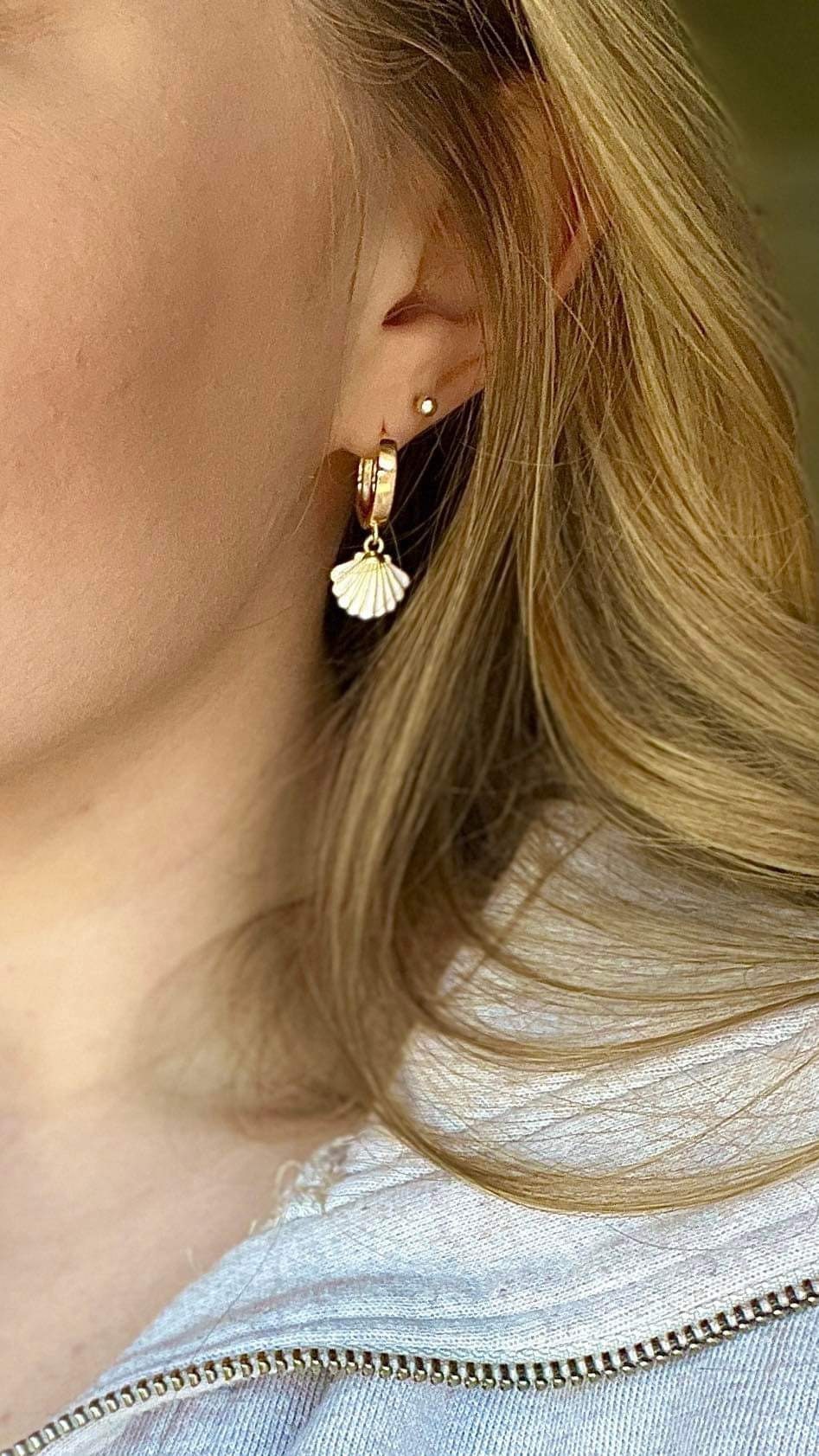 18K Gold Plated White Scallop Shell Huggies Hoop Earrings