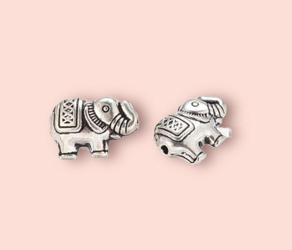 White & grey marble elephant charm bracelet with inspirational bravery/ strength/ courage quote card