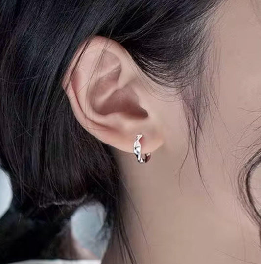 925 Sterling Silver 13mm Twist Hoop earrings