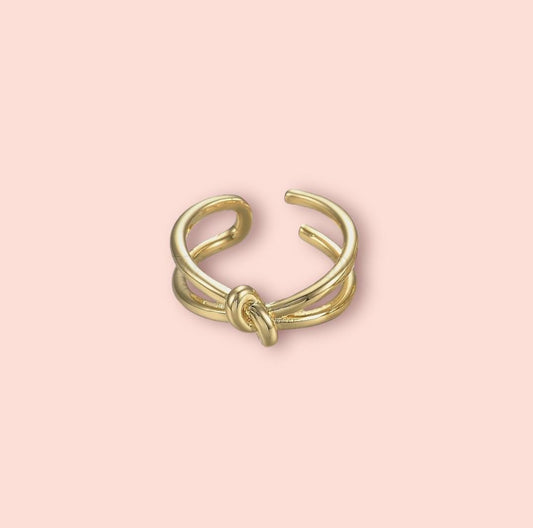 18K Gold Plated 17mm Knot ring!